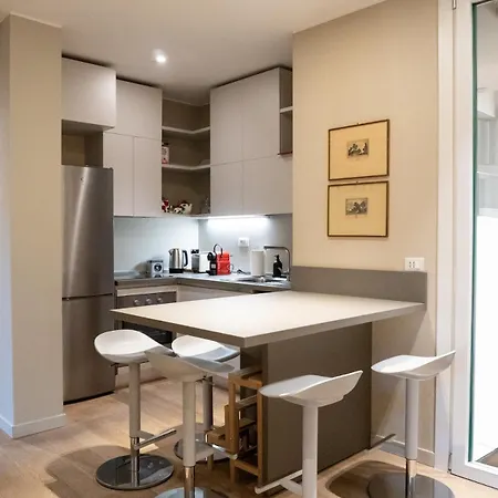 Apartamento Duomo For 6 Milão